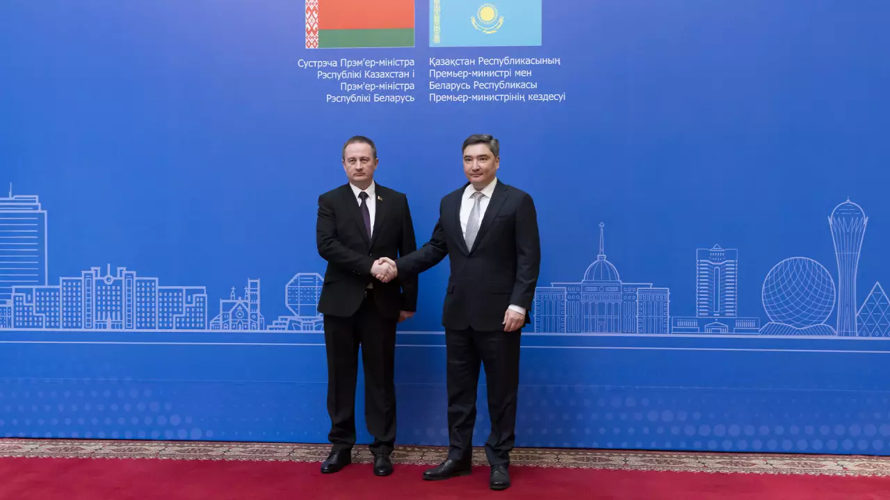 Бектенов и Турчин обсудили развитие торгово-экономического сотрудничества