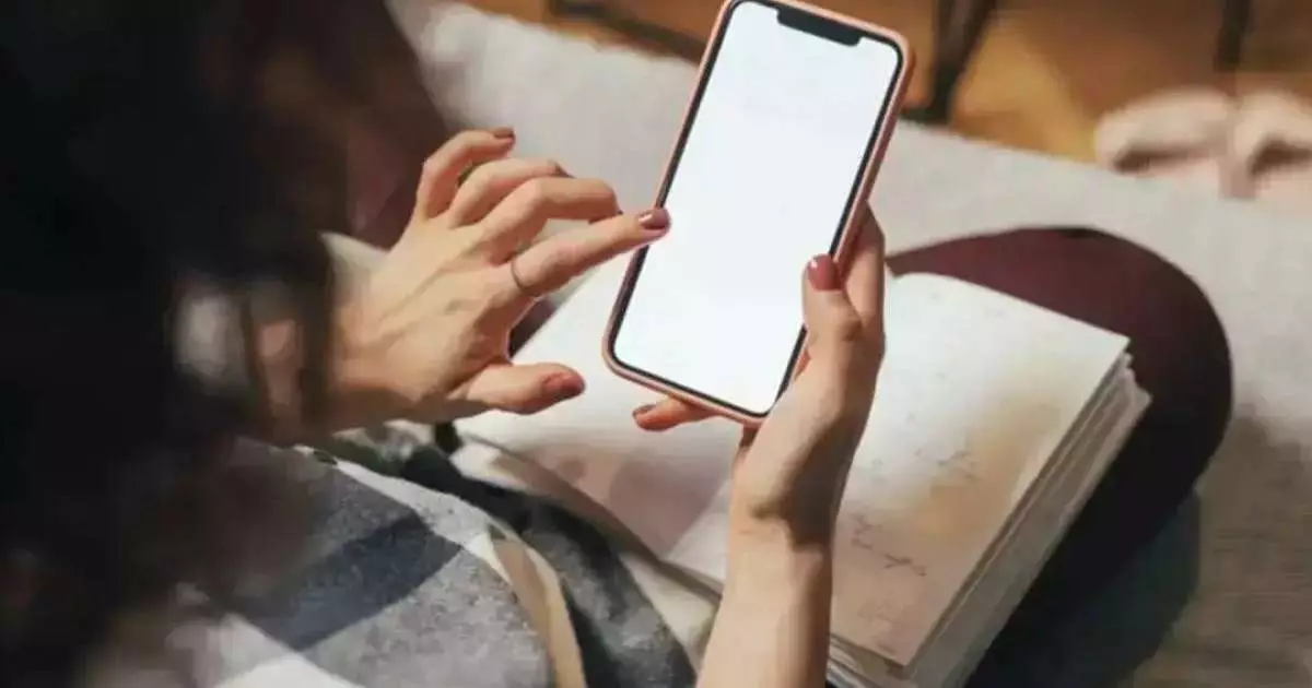  38 млн шот бұғатталған: Мәжіліс депутаты қорғалатын әлеуметтік шот ашуды ұсынды (ВИДЕО) 