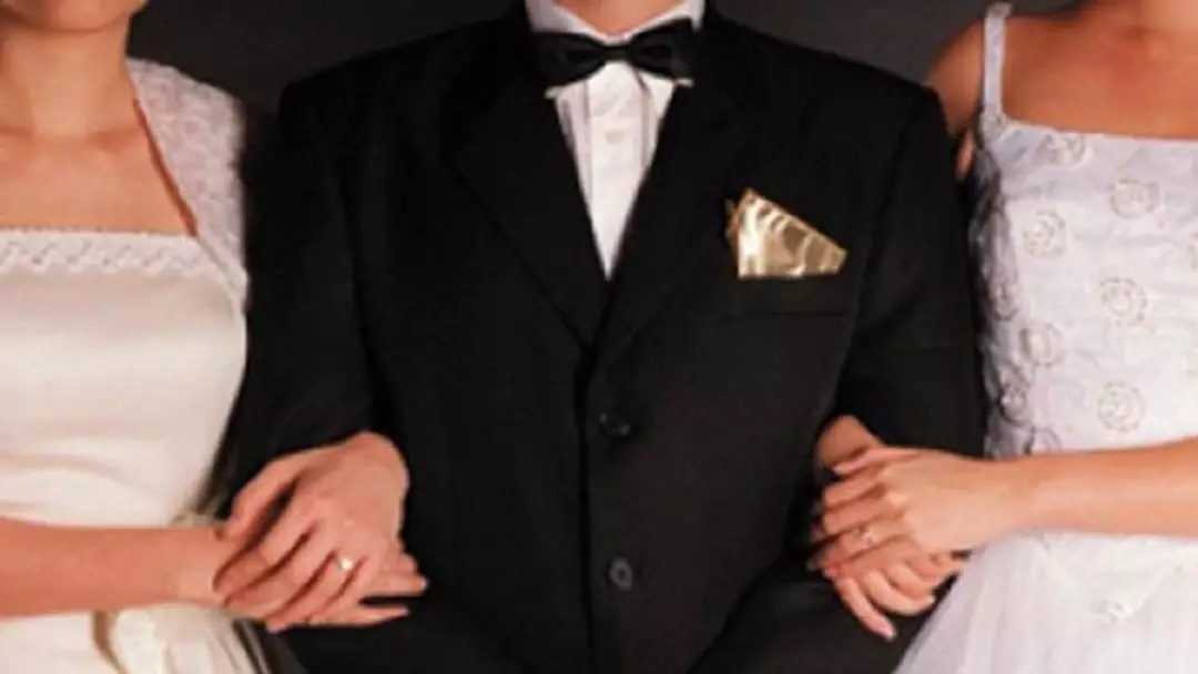 "Тоқал алуды заңдастыру керек": Дүмшелер бітіп, енді шенеуніктер шыққан ба?