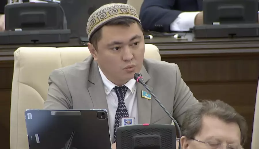 Депутат шетелдіктерге туристік нысандарға кіру ақысын көтеруді ұсынды