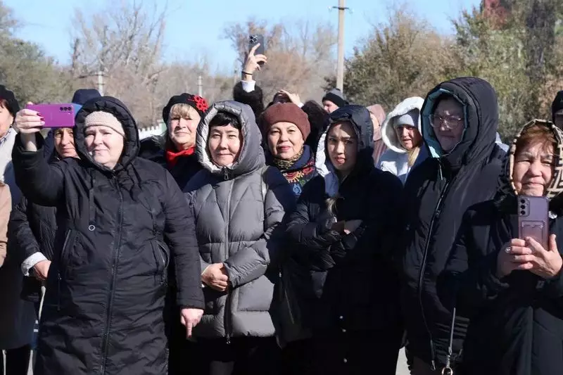 Жители поселка Мустафина поблагодарили Президента за построенный мост