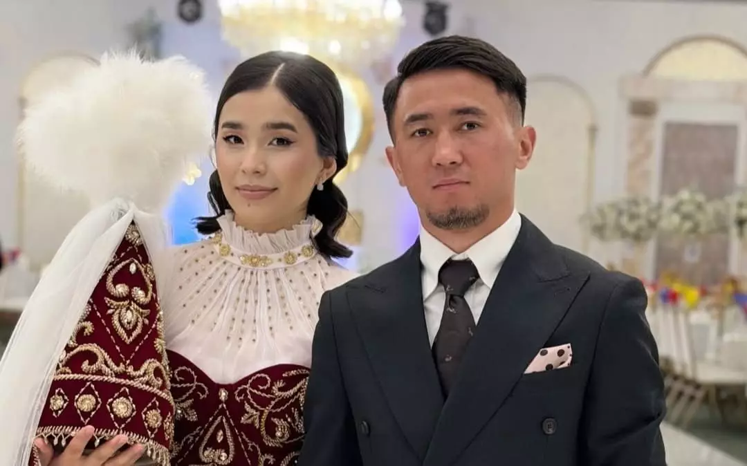 «Үш рет кездесіп, үйлендік»: Махмұд Сабырханның жары көптің сұрағына жауап берді