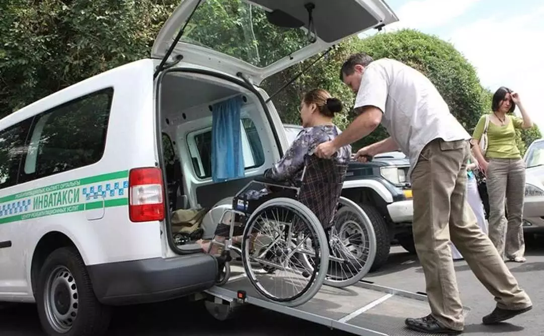 Услуги «инватакси» не оказывали три года в одном из районов ВКО