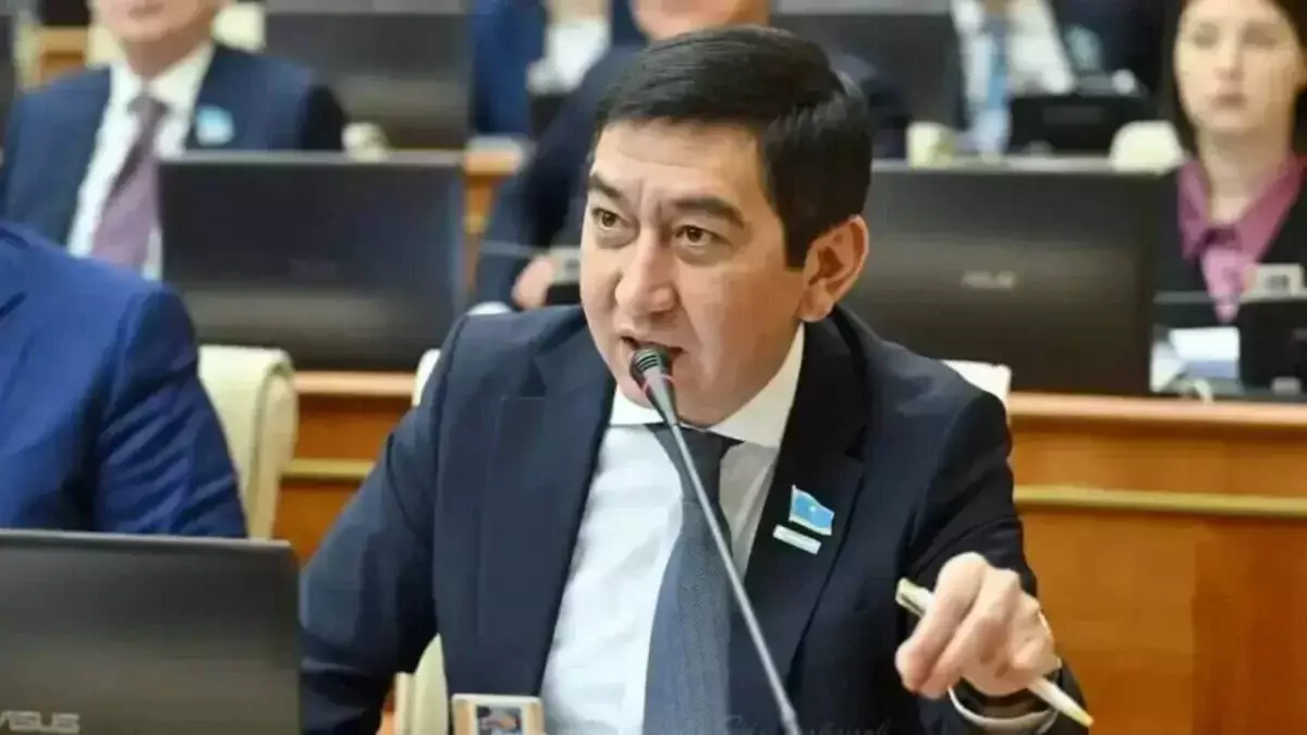 В Казахстане проценты по кредитам выше, чем в странах, где идёт война – Ринат Заитов