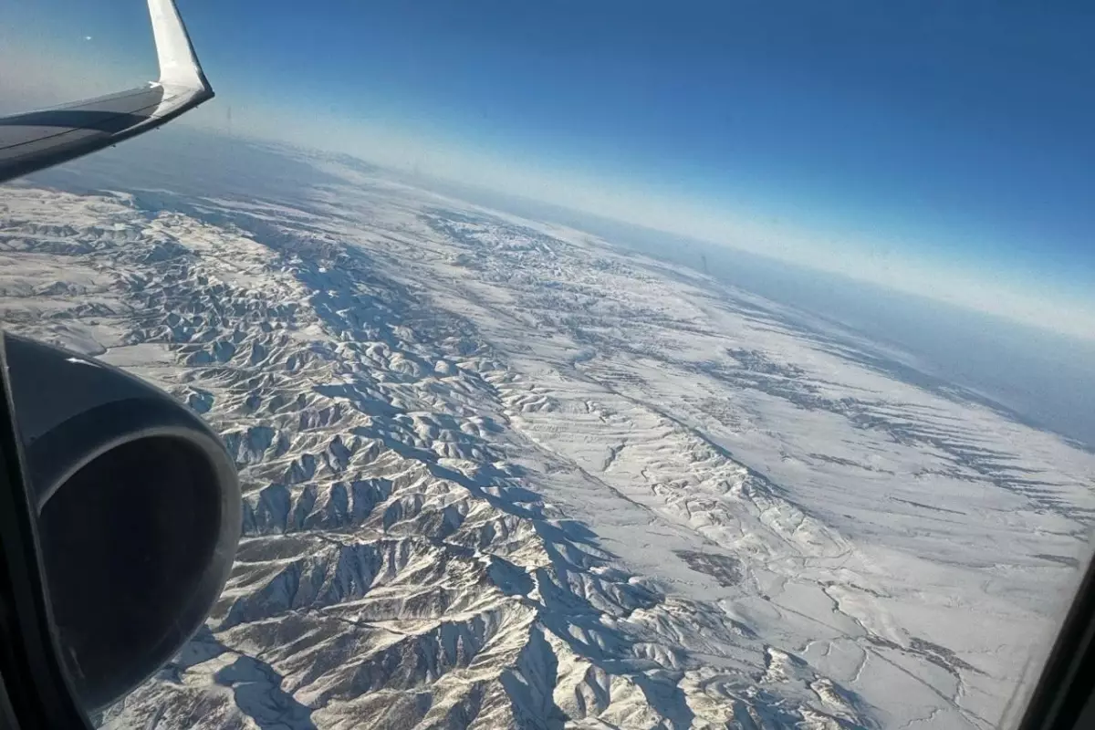 Снегопад парализовал работу аэропорта Алматы: более 20 рейсов задержаны