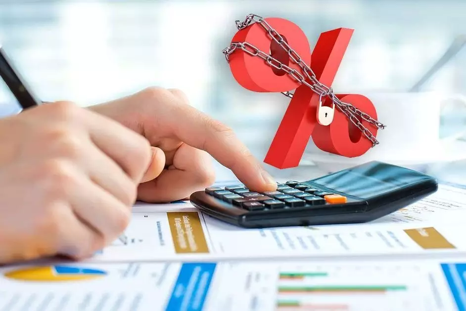 Мажилисмен выступил за усиление контроля над выдачей кредитов