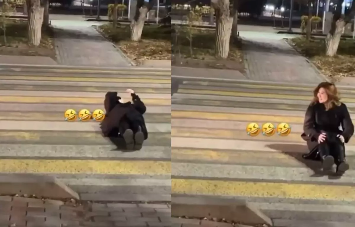 Девушки легли на пешеходном переходе ради контента в Атырау