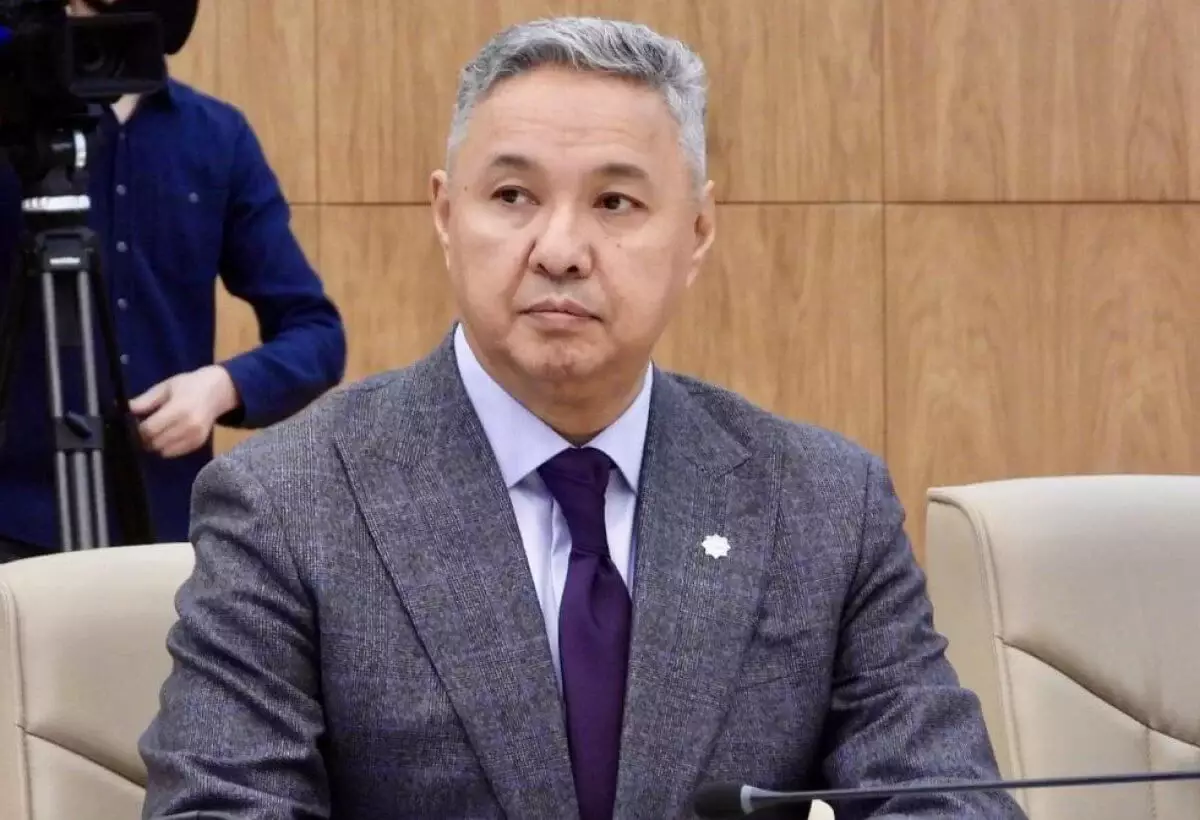 «Можно вообще все деньги убрать из экономики» — депутат о базовой ставке