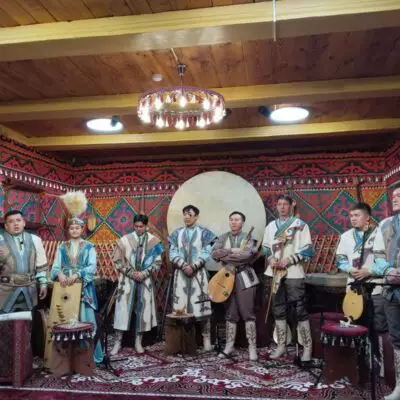 В Астане прошёл вечер народной музыки, и культурная лекция Санжара Керимбая