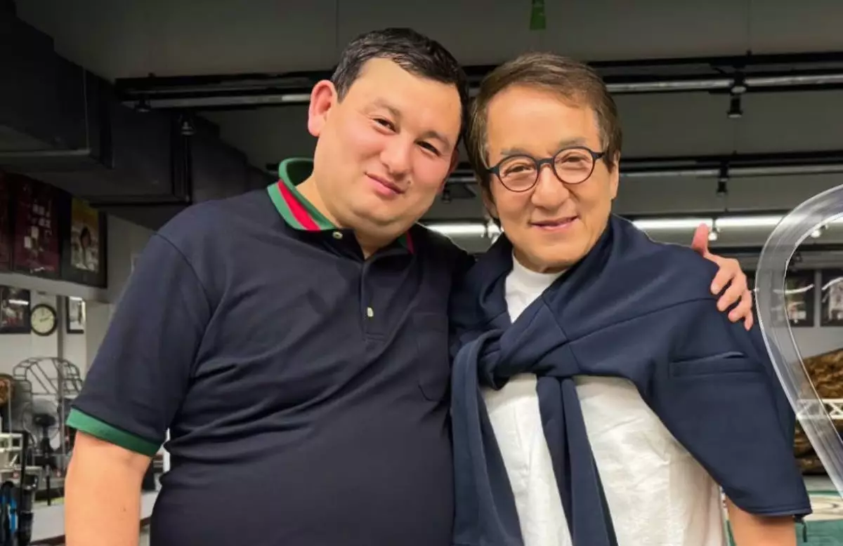 "Бұл күн туды": Рүстем Омаров әйгілі Джеки Чанмен бірге фильмге түспек