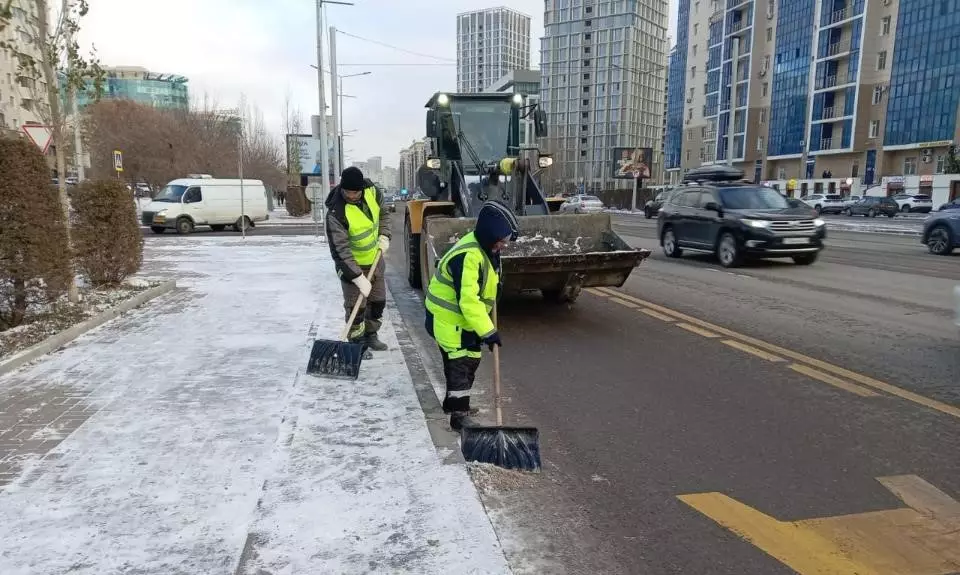 Более 3 тыс. кубометров снега вывезли из Астаны за два дня