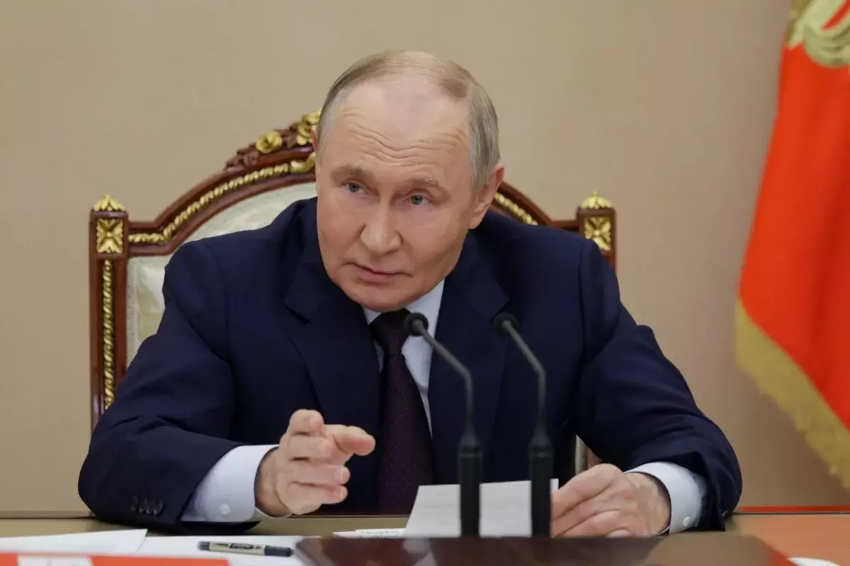 Слова Путина о начале ядерных испытаниях разъяснил Песков