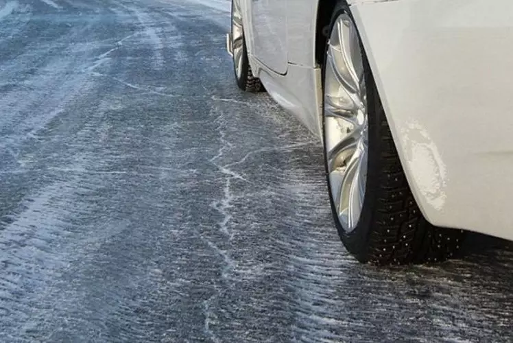 Из-за непогоды закрыты участки автотрасс в Алматинской и Жамбылской областях