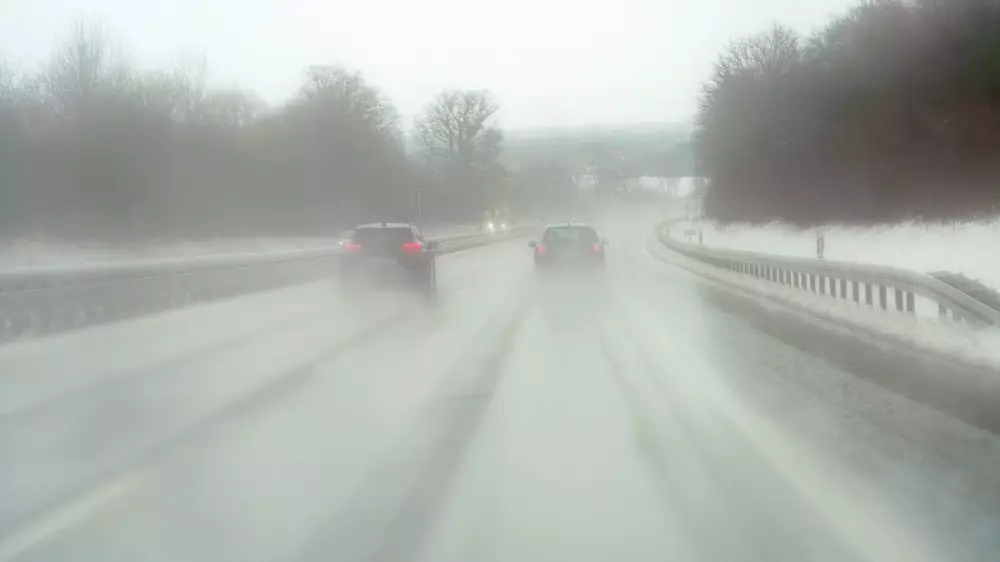 Трассы закрыли из-за непогоды в Алматинской и Жамбылской областях