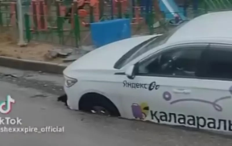 В Шымкенте машины провалились под новый асфальт