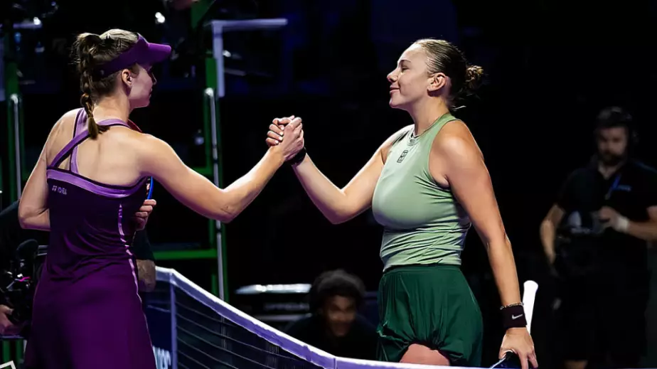 Определилась потенциальная соперница Елены Рыбакиной по финалу WTA Finals
