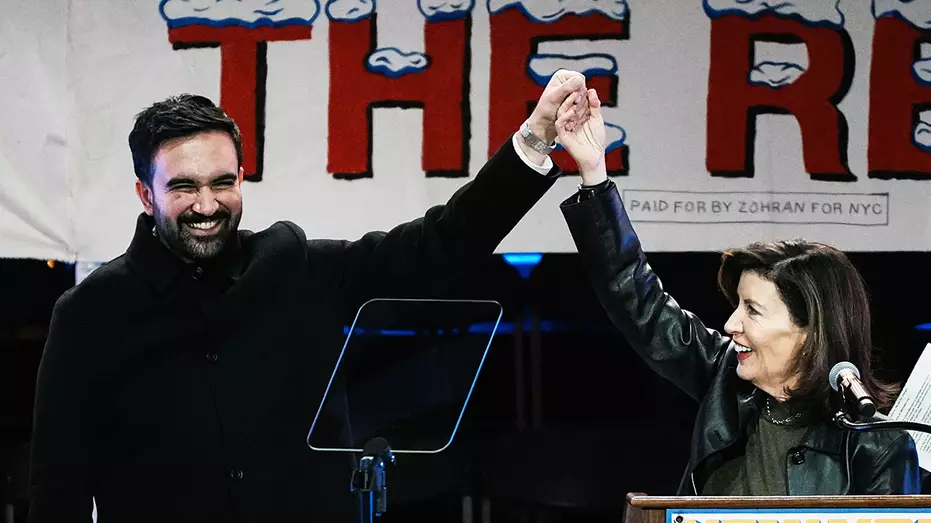 На Хохул оказывают давление с требованием поддержать план Мамдани по повышению налогов для Нью-Йорка.