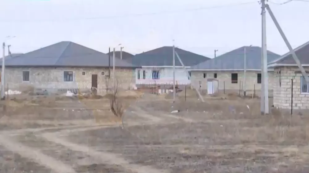 Жители нового района в Актобе замерзают в собственных домах