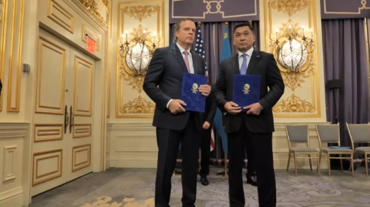 Wabtec поставит в Казахстан 300 грузовых локомотивов