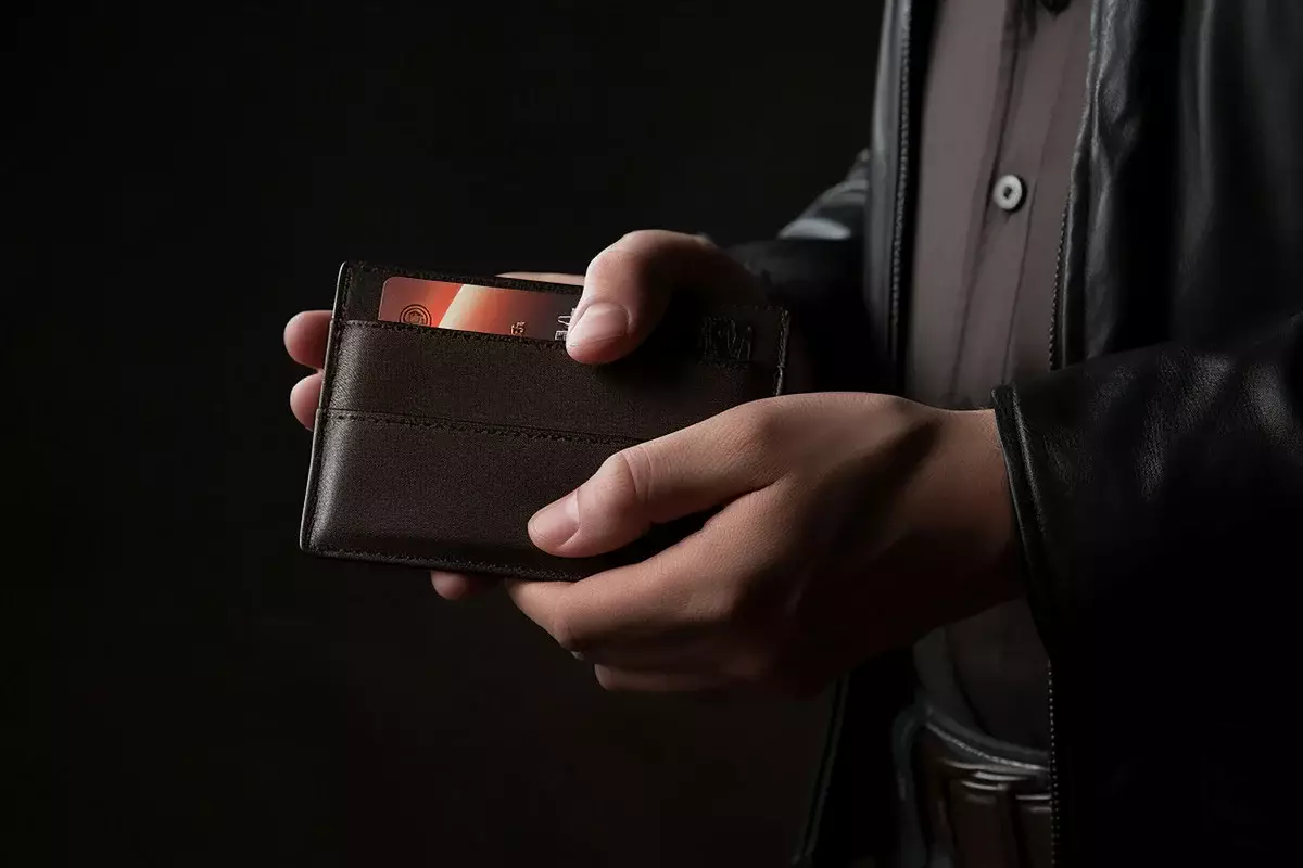 В Астане 21-летний парень обокрал спавшего соседа по квартире