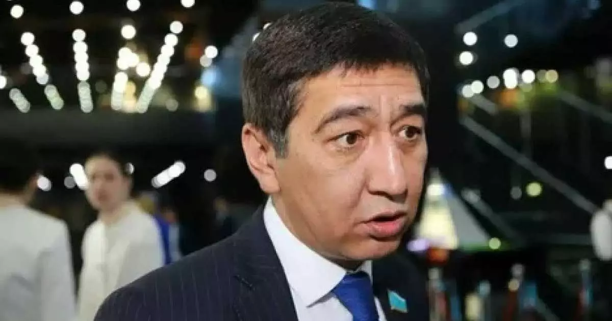  Ринат Зайытов тоқалдықты заңдастыруға қатысты ойын ашық білдірді 