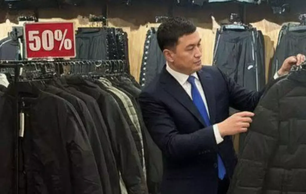 Аким Экибастуза стал героем нейросетевой шутки — и пришёл лично