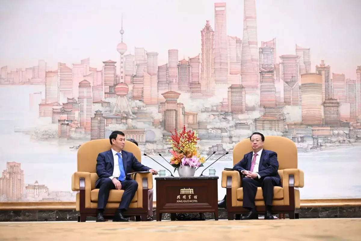 Аким Алматы Дархан Сатыбалды и мэр Шанхая Гун Чжэн обсудили перспективы двустороннего сотрудничества