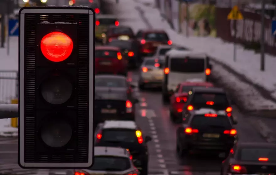 Новые светофоры установили на трассе «Алматы – Бишкек» для снижения заторов