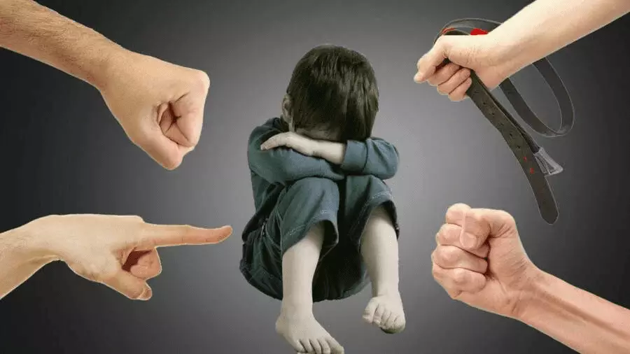 Сколько казахстанцев ежедневно привлекаются за ненадлежащее воспитание детей