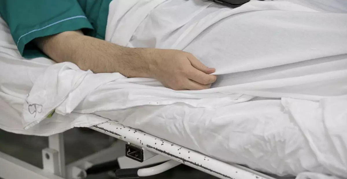 Қарағандыда 16 жастағы бозбала дәрігерлердің салғырттығынан көз жұмды