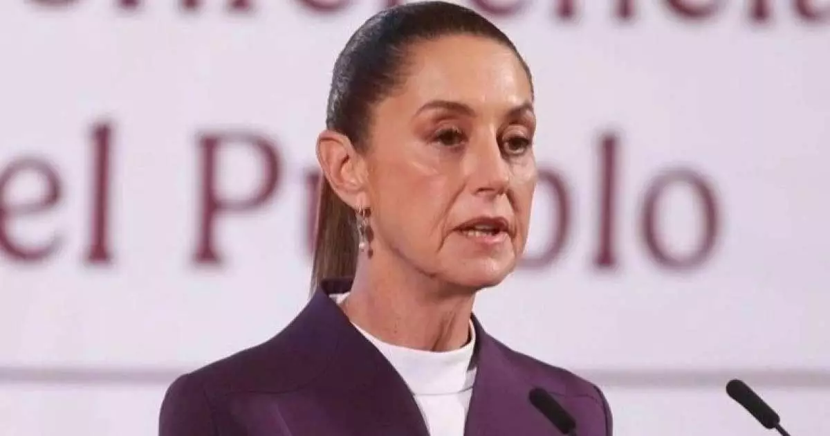  Мас ер адам қоғамдық іс-шарада президентті сүюге оқталды 