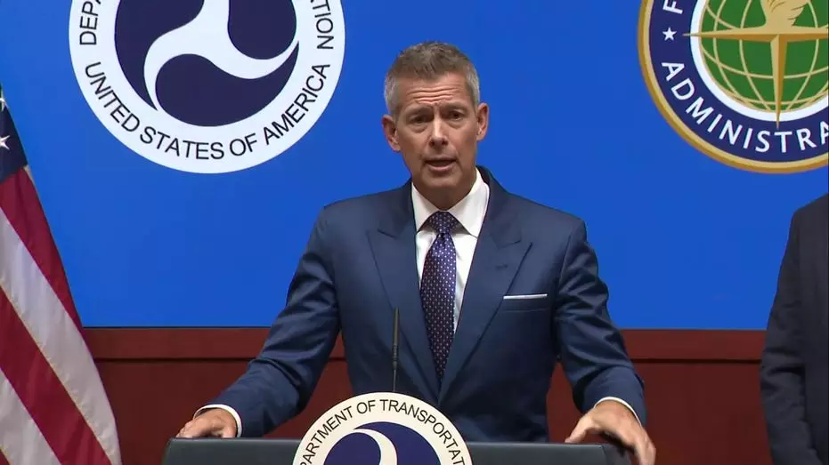 Авиакомпании пытаются смягчить последствия сокращения ФАУ авиаперевозок на 10% на 40 рынках из-за остановки работы правительства.