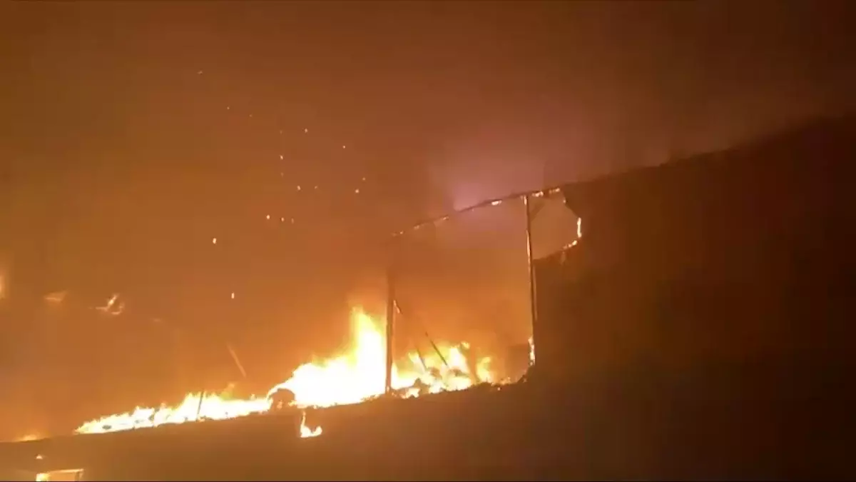 Астана қаласындағы базарлардың бірі өртеніп кетті