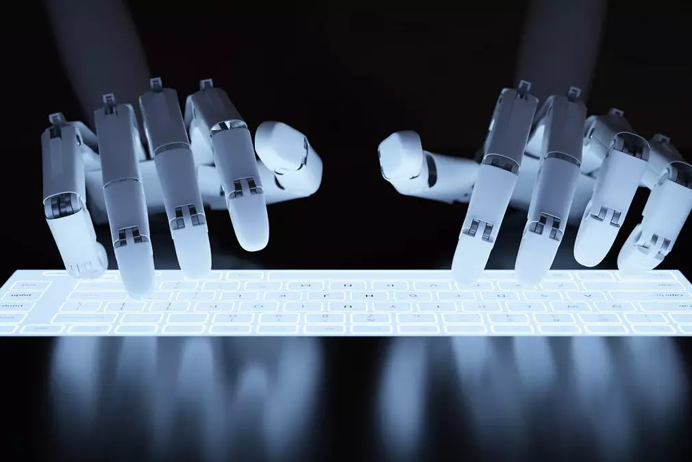 Кто владеет правами на творчество нейросетей? В Минюсте дали разъяснение