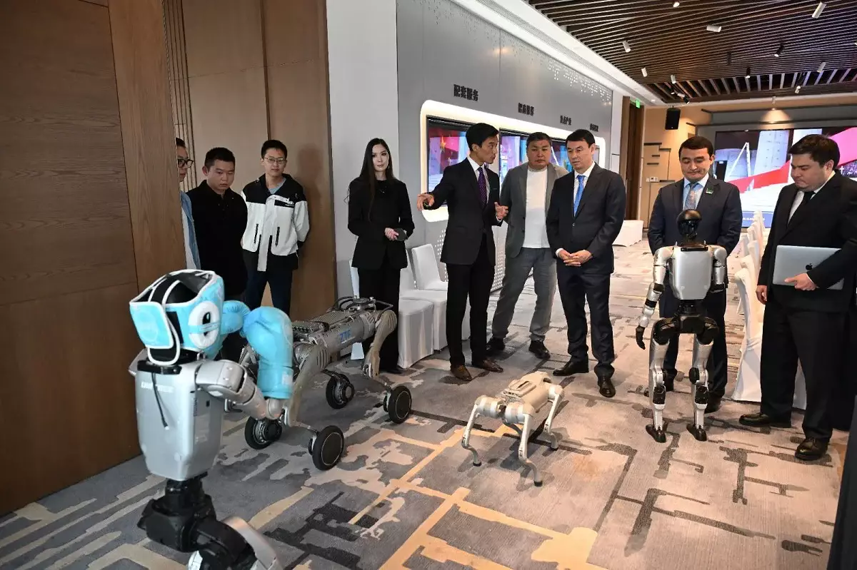 В Алматы откроют совместную лабораторию по разработке и внедрению робототехнических технологий