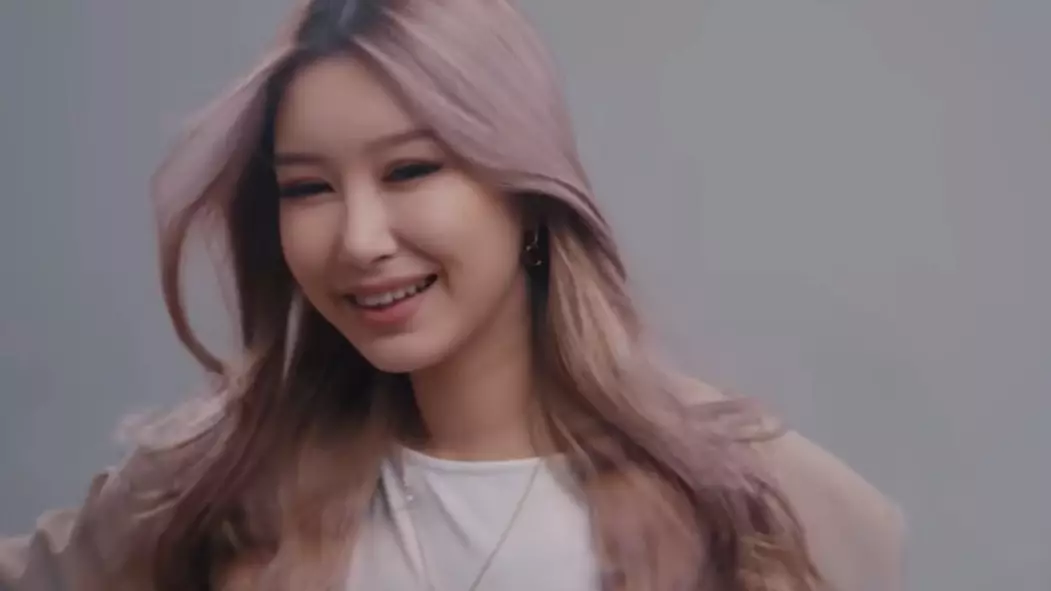 «Интер» обратил внимание на казахстанскую певицу: что известно о Bayansulu