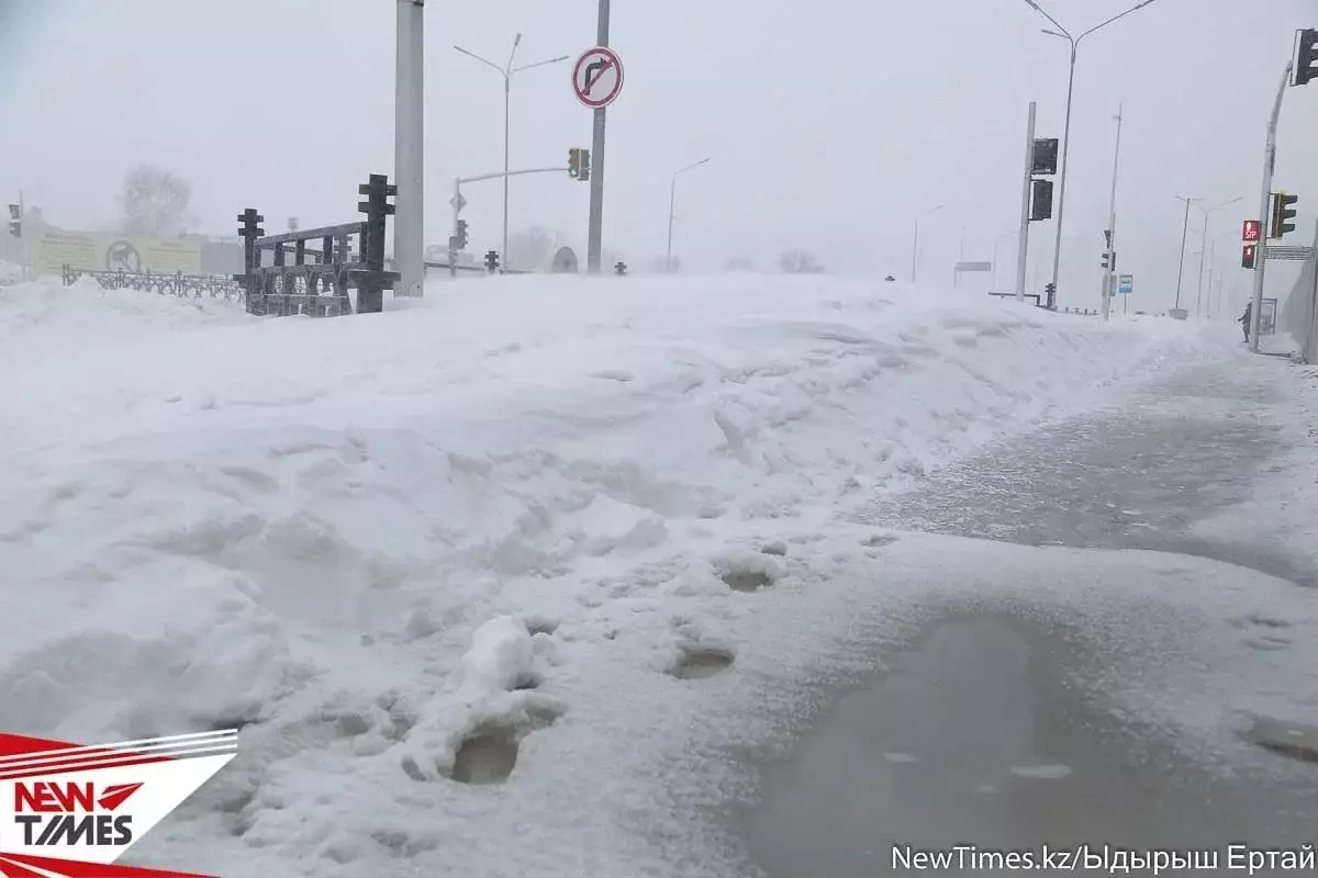 Синоптики предупреждают о сильном ветре и снегопаде в Астане