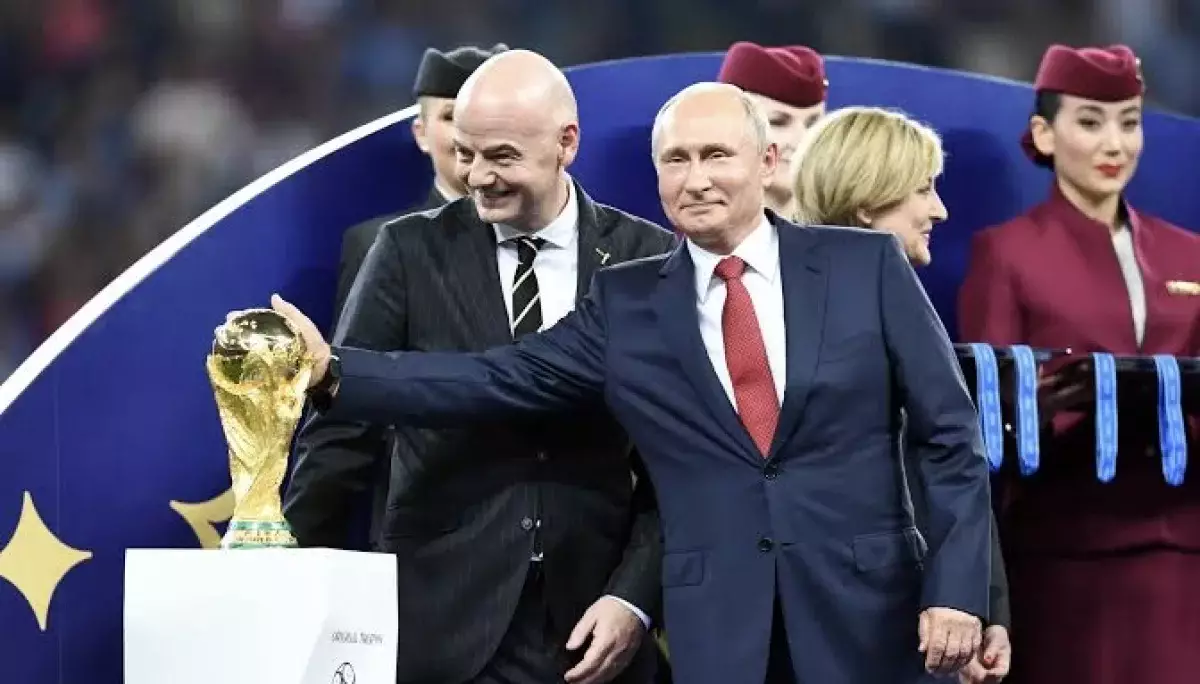 Ресей құрамасы халықаралық аренаға қашан оралады?