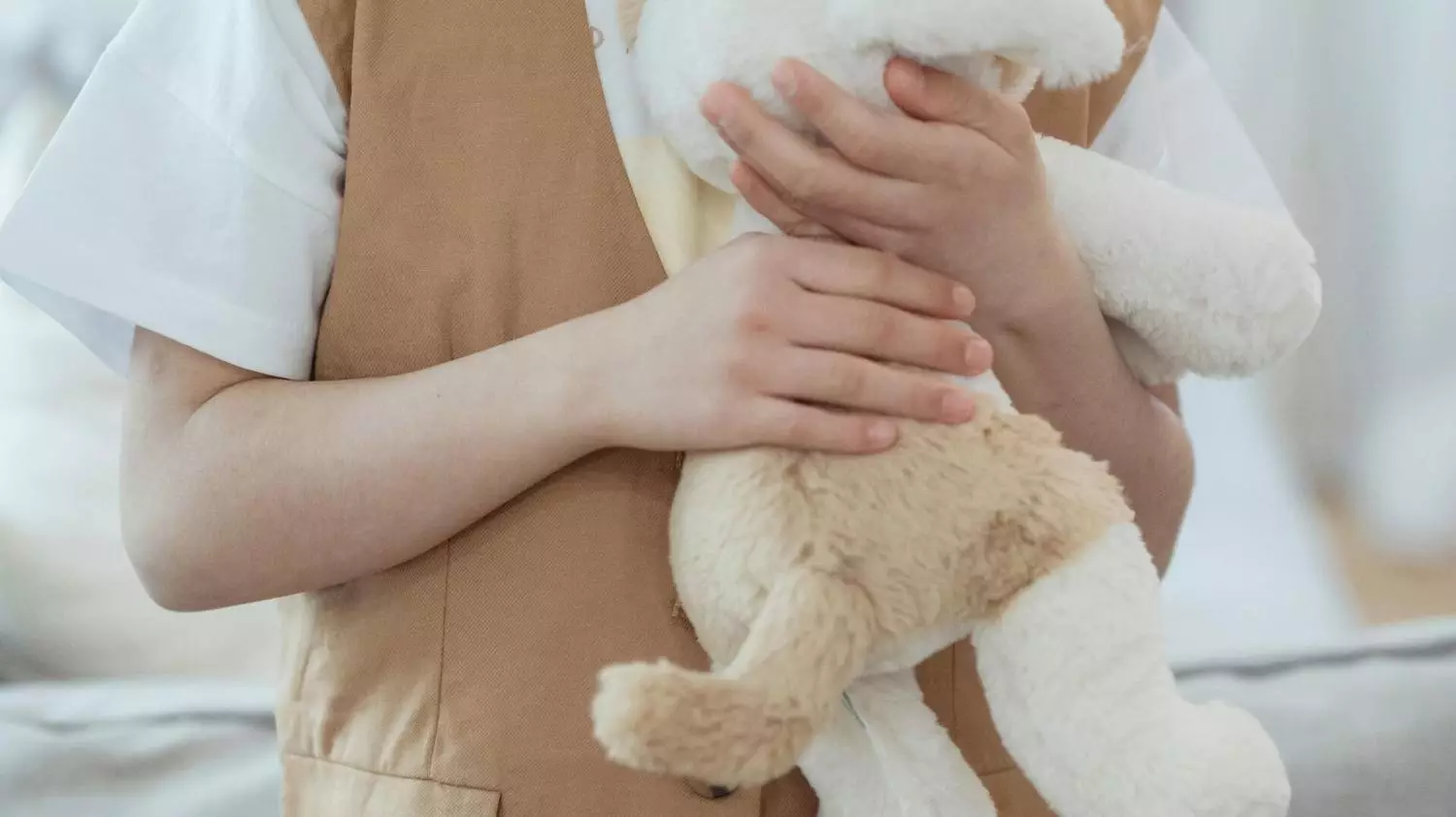 «Ауруы қозып кетеді»: танымал қазақстандық әнші қызының аутизммен ауыратынын айтты (ВИДЕО)