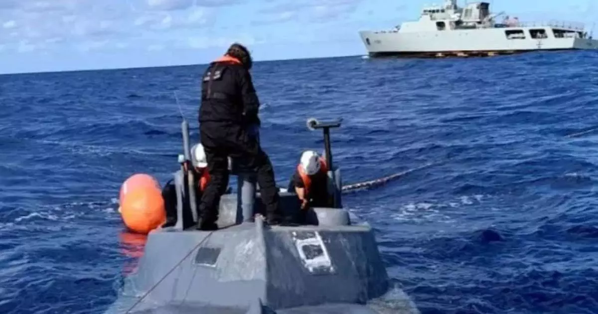  Қылмыстағы инновация. Португалдар есірткі тиеген сүңгуір қайықты ұстады 