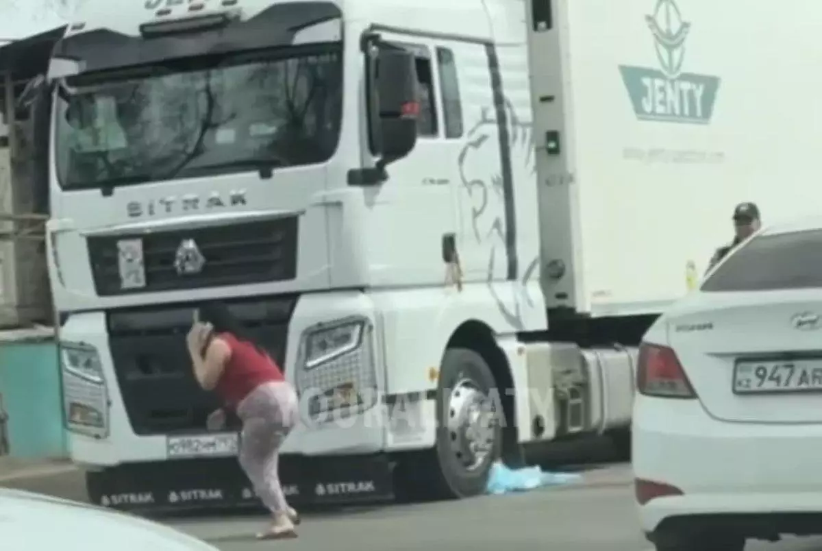 Алматыда 7 жасар қызды қағып өлтірген жүк көлігінің жүргізушісіне сот үкімі шықты