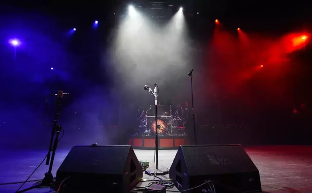 Енді әншілер фонограммамен ән айтқандары үшін 4 миллион теңге айыппұл арқалайды