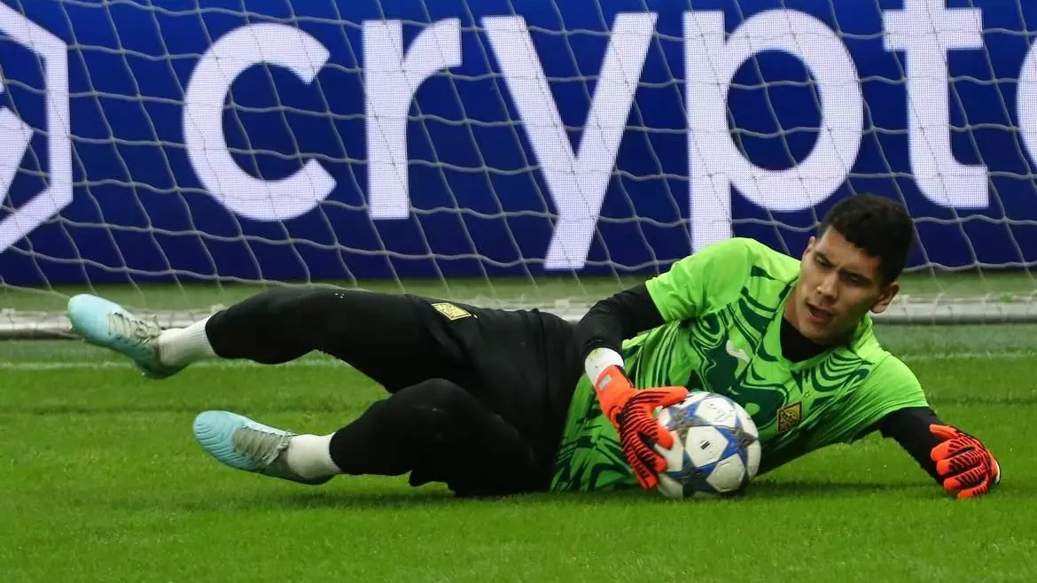 УЕФА Темірлан Анарбековтің сейвін үздіктер қатарына қосты