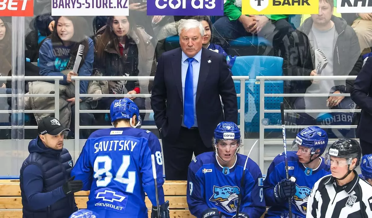 «Барыс» бас бапкердің жұмыстан қуылатыны туралы сыбысқа түсініктеме берді