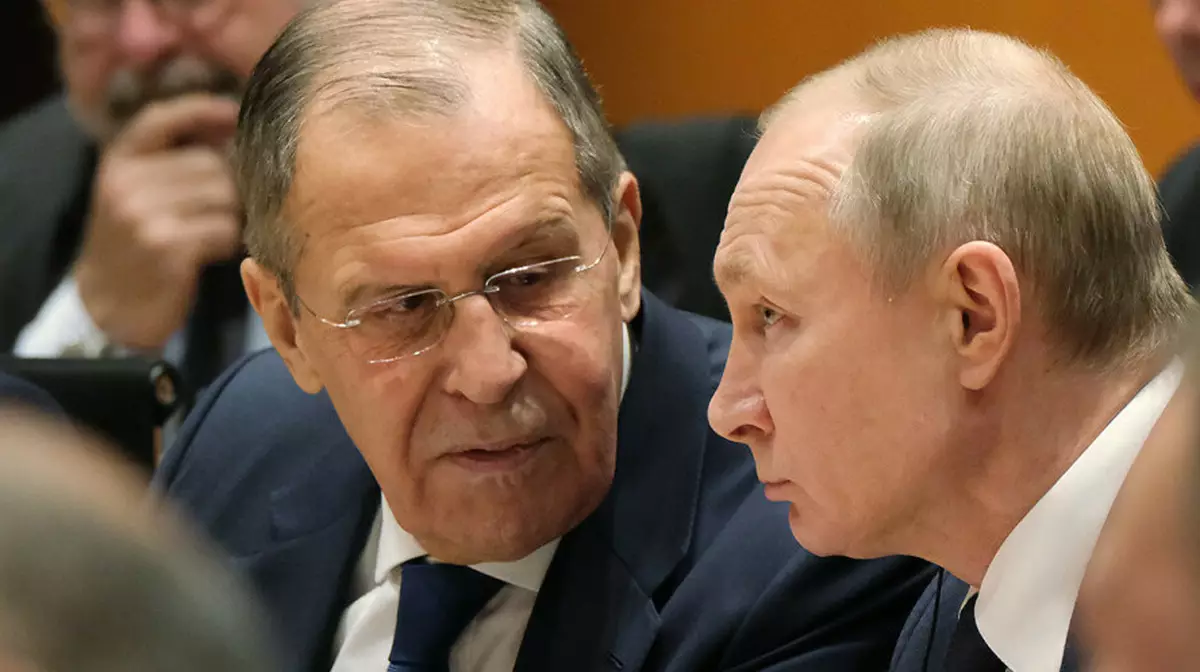 Путин наказал Лаврова: министр впервые пропустил заседание Совбеза