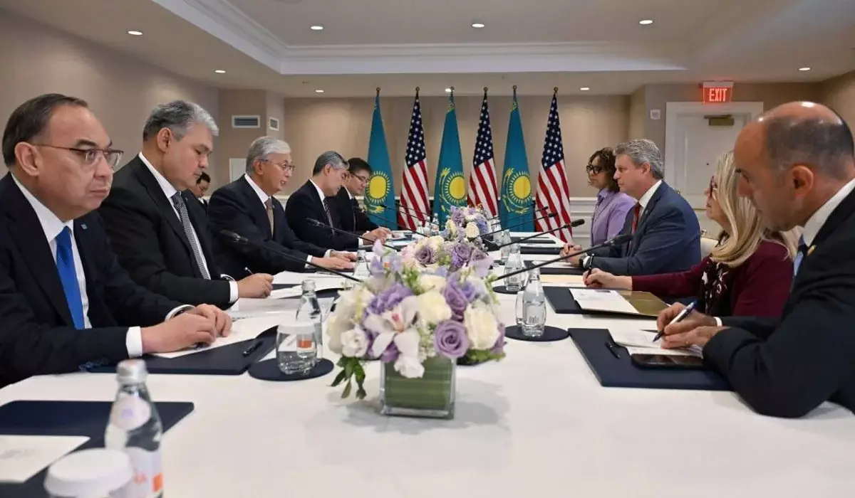 Тоқаев америкалық конгрессмендерді Қазақстанға шақырды