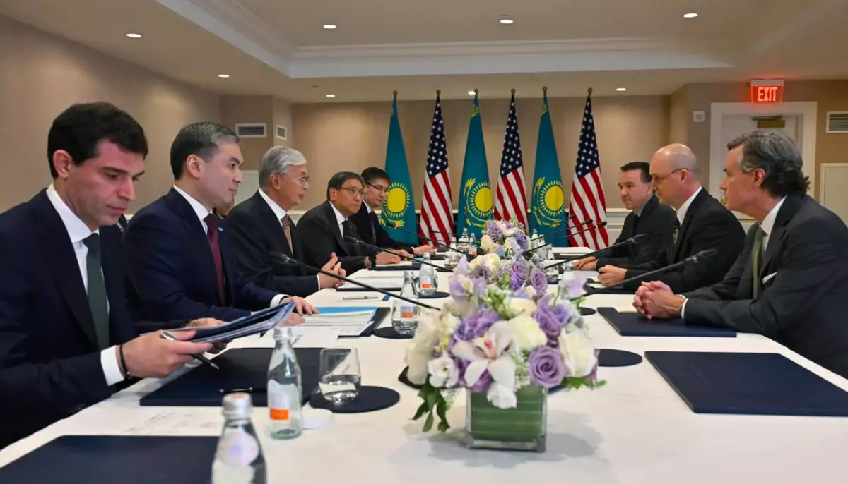 John Deere выпустит в Казахстане 3 000 единиц техники за 5 лет