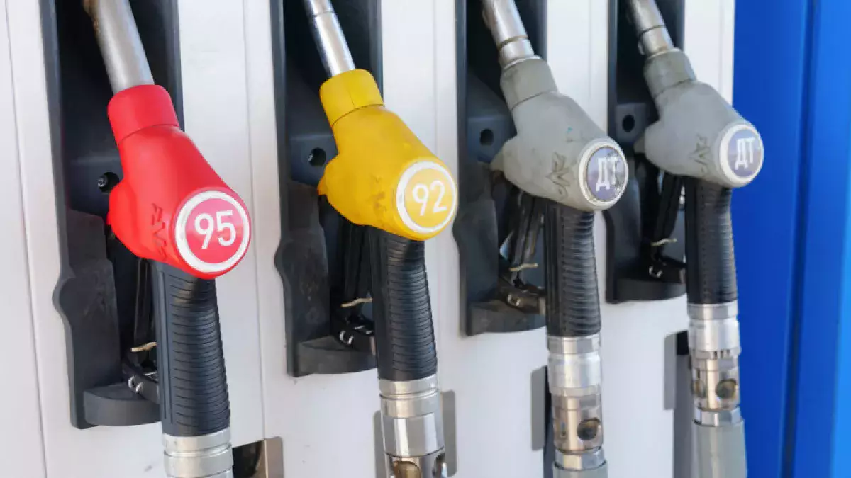 Казахстан изучает возможность производства нового сверхчистого бензина