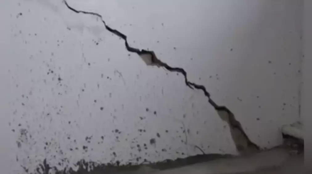 Батыс Қазақстанда ашылғанына екі жыл ғана болған мектеп қирап жатыр