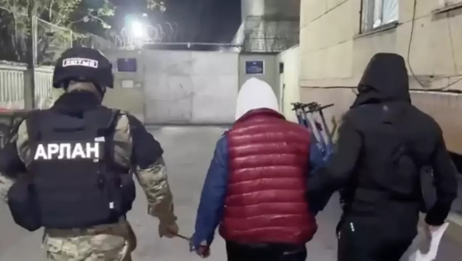 10 млн теңге сұраған: блогер Шымкент әкімдігі қызметкерін бопсалаған